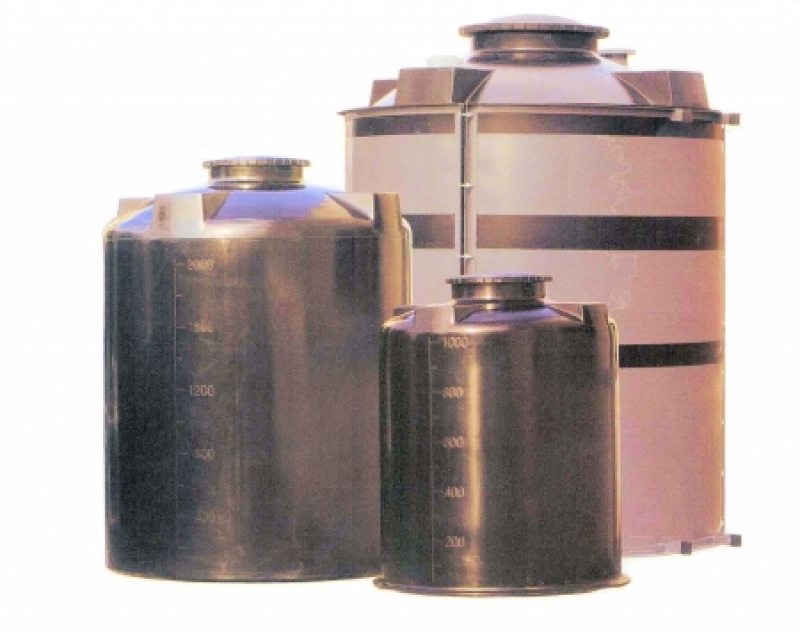 大容量・高比重液に最適な補強枠付密閉丸型タイプ　MCタンク